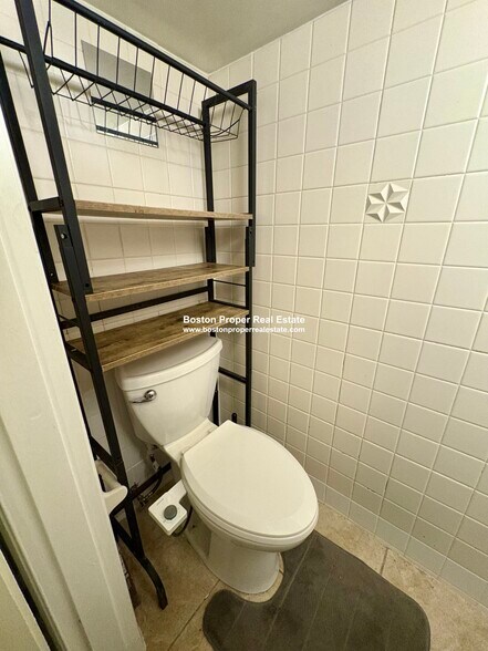 Building Photo - 116 Marlborough St