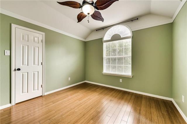 Building Photo - 1439 Royal Oaks Dr