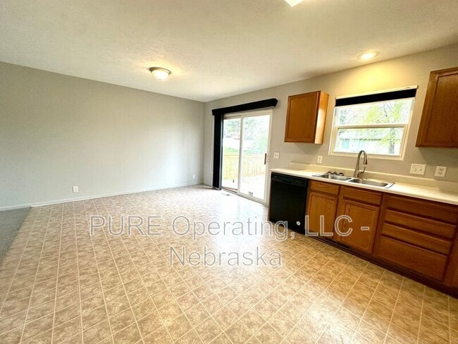 Building Photo - 5224 Bauman Ave