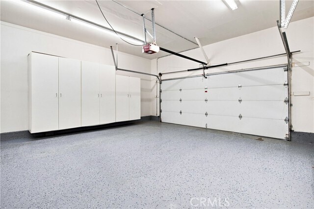Building Photo - 3184 Dona Sarita Pl