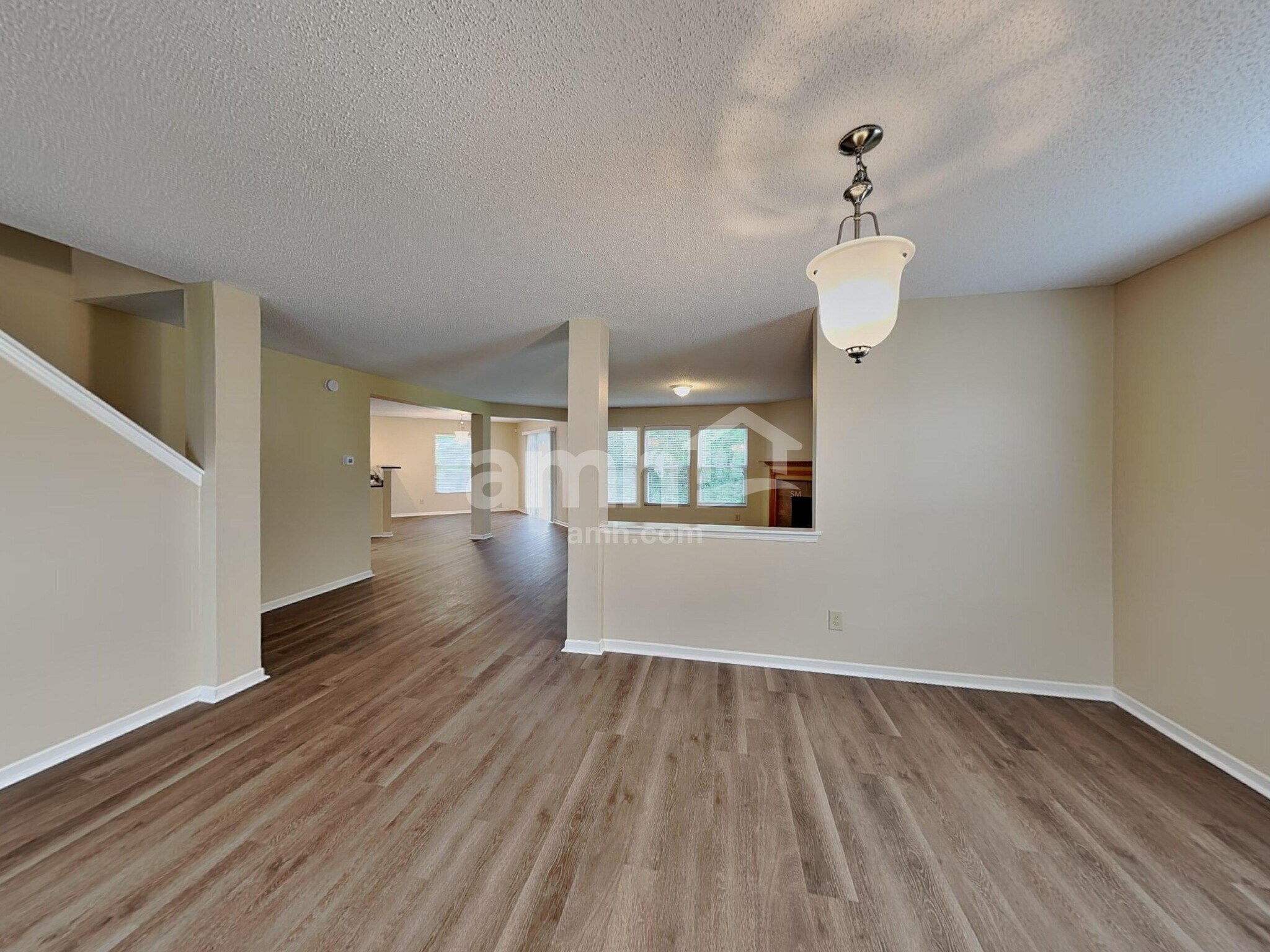 Building Photo - 10395 Butler Dr