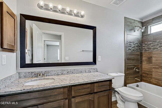 Building Photo - 2808 Tierra De Moyo Pl