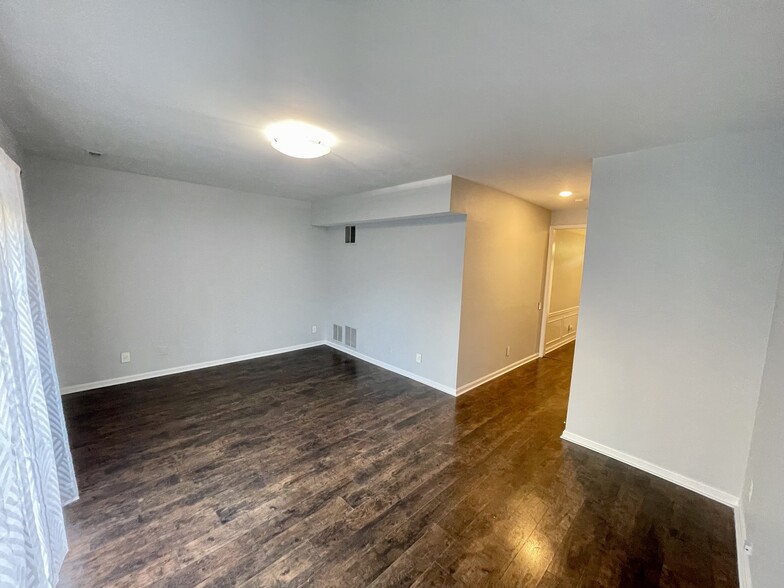 Entry Level - 16813 Jed Forest Lane
