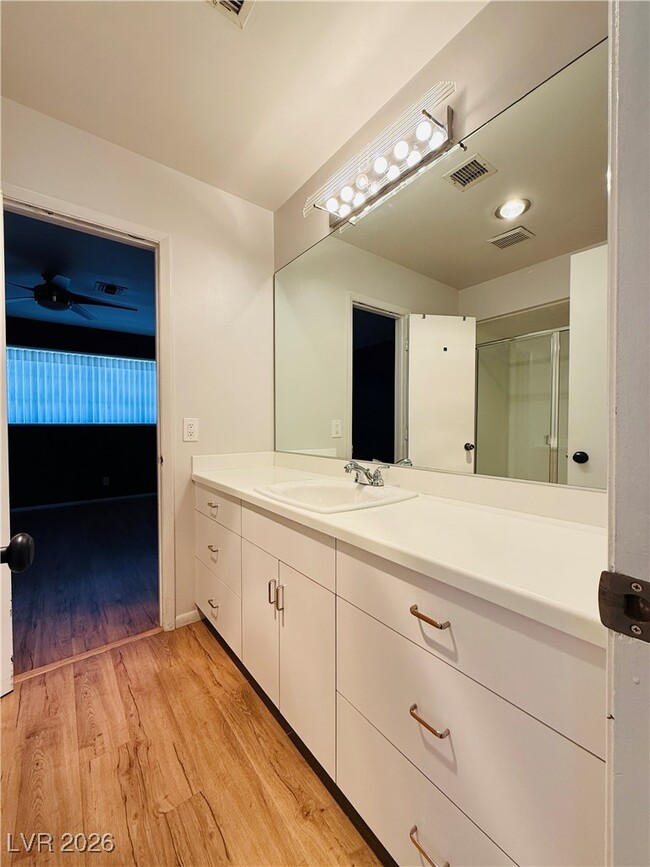 Building Photo - 1208 Buehler Dr