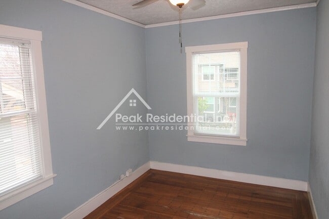 Building Photo - 1156 Santa Barbara St