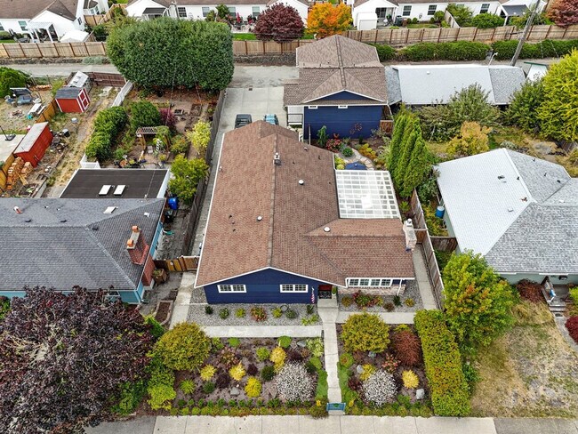 Building Photo - 5717 N 18th St