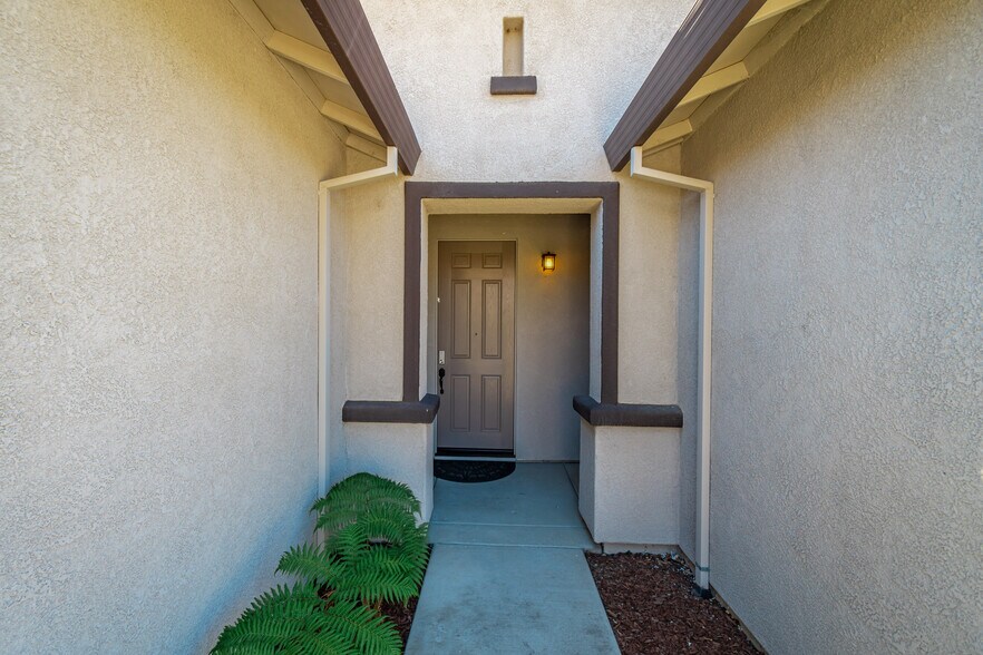 Building Photo - 5329 Otter Pond Way