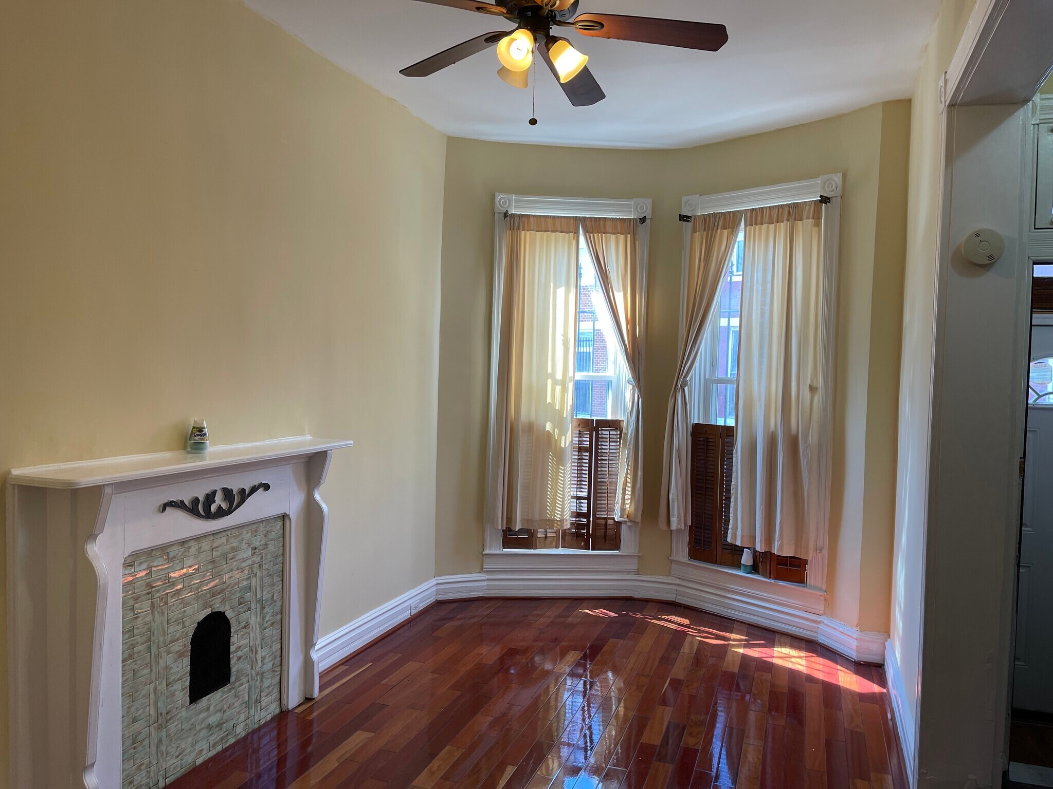 Building Photo - 2309 Avalon Ave