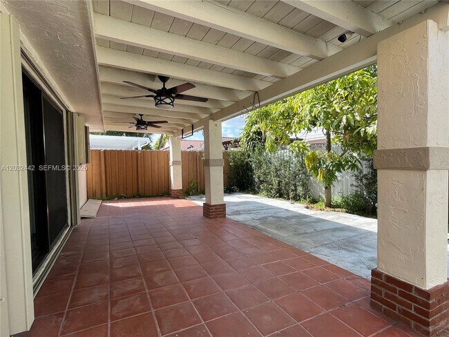 Building Photo - 13355 NW 8th Terrace