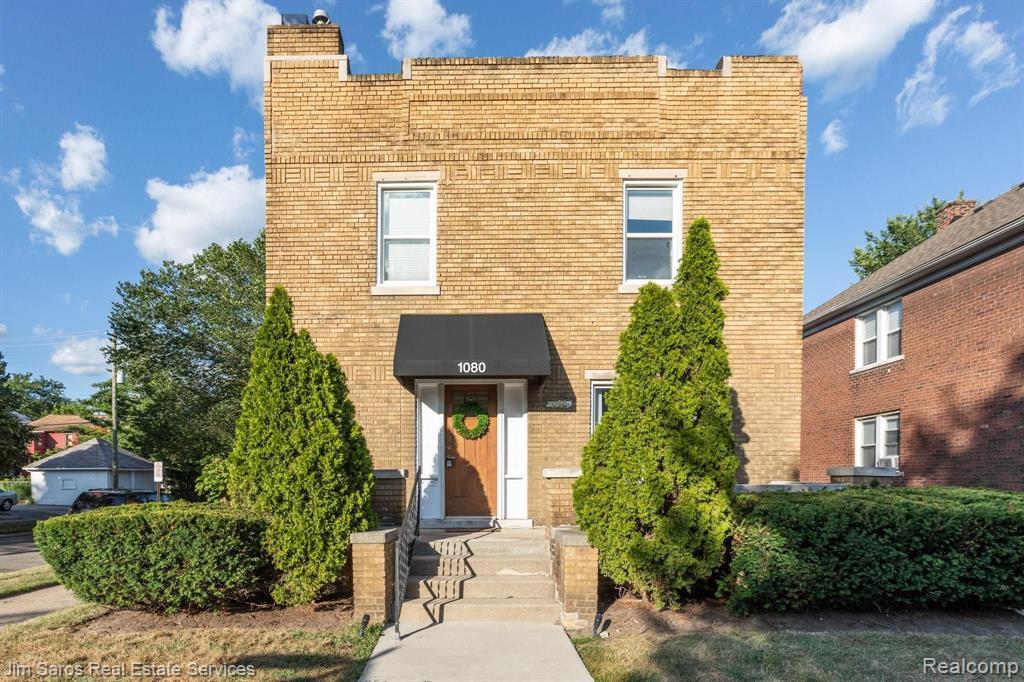 Building Photo - 1080 Wayburn St