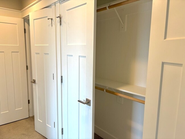 Building Photo - St. Johns Modern Build with Fenced Backyar...