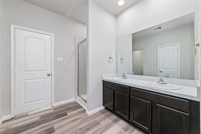 Building Photo - 21403 Warialda Manor Ln