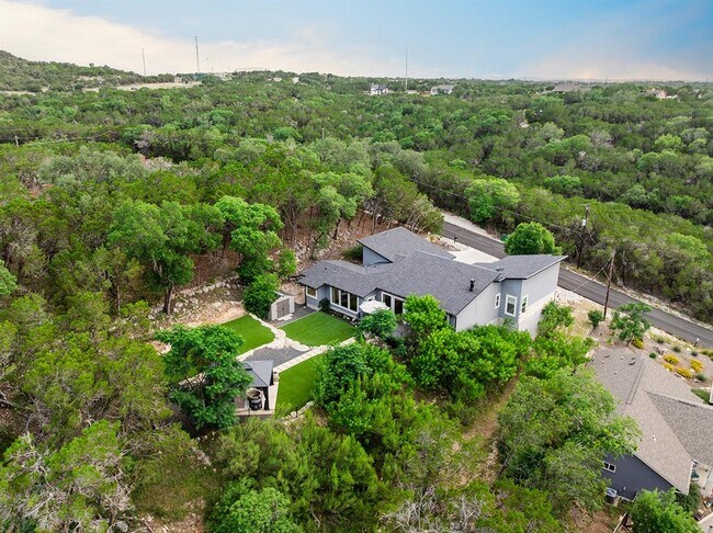 Building Photo - 20702 Post Oak Dr