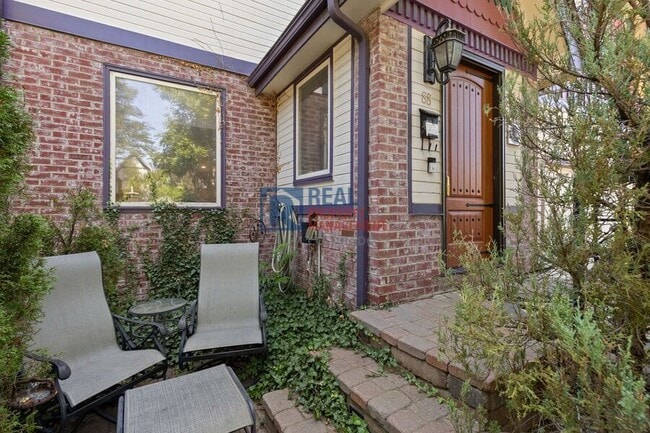 Building Photo - 88 W Irvington Pl