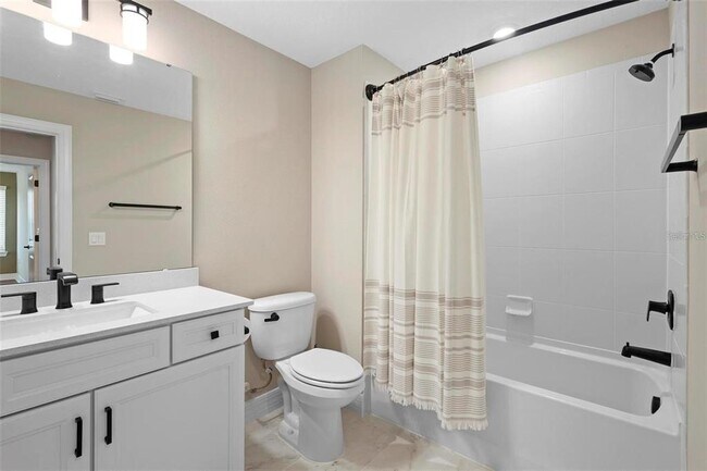 Building Photo - 10215 Pk Ests Ave