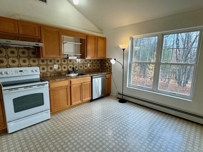 Building Photo - 18 Penny Ln