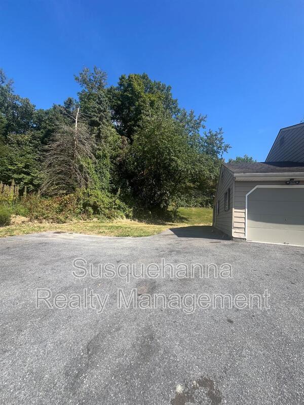 Building Photo - 529 Stone Hill Rd