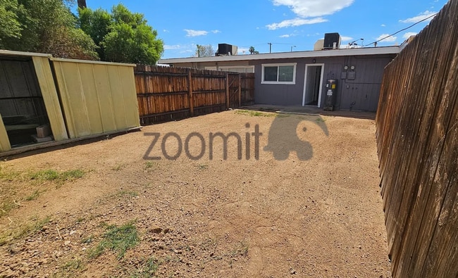 Building Photo - 1226 E Campbell Ave