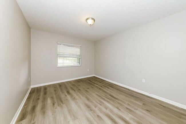 Building Photo - 2003 Old Arbor Ct