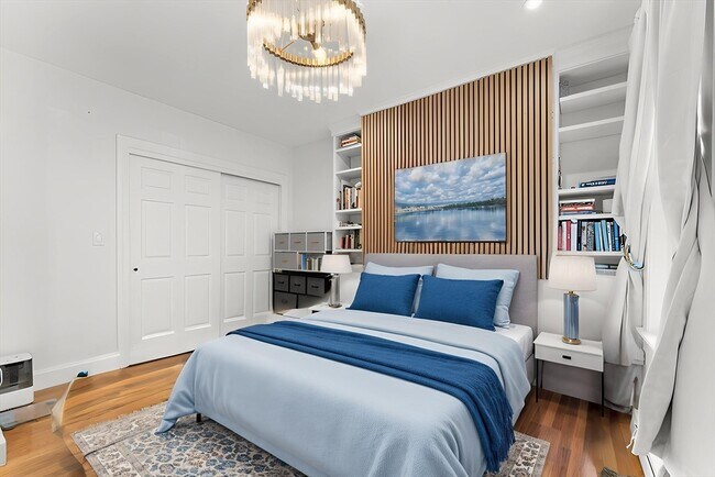 Building Photo - 18 Concord Square