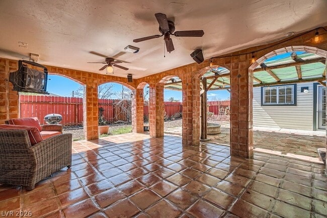 Building Photo - 536 Avenue L