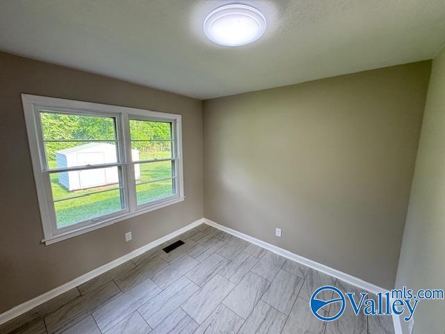 Building Photo - 4604 Rochell Dr NW