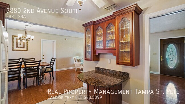 Building Photo - ***Beautiful St Pete Waterfront Home***