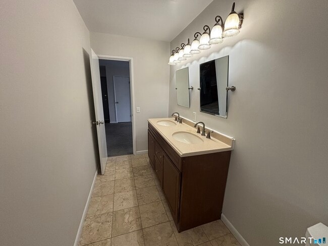 Building Photo - 306 Pine Rock Ave