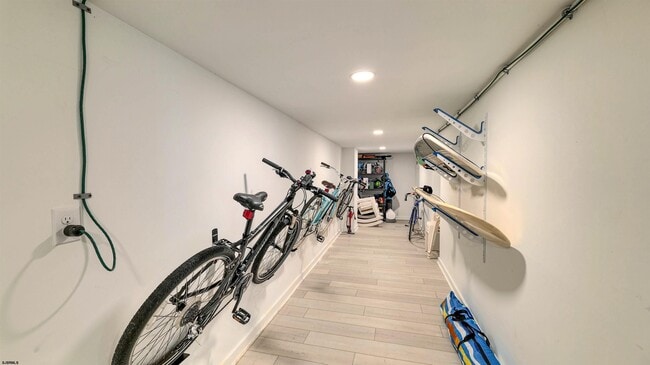 Building Photo - 6223 Winchester Ave