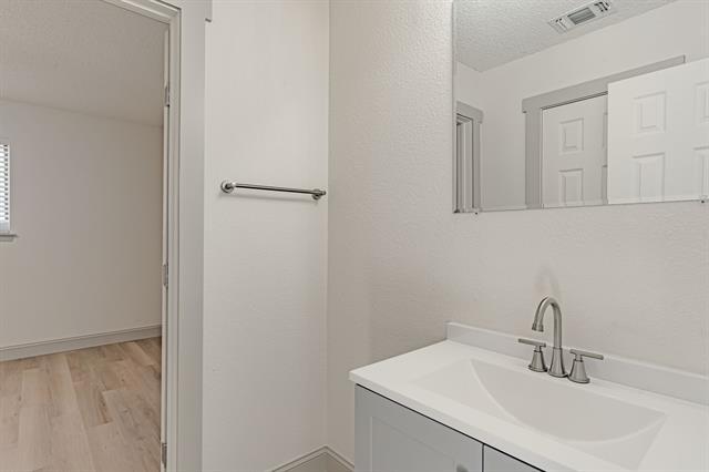 Building Photo - 1201 SE 11th Ave