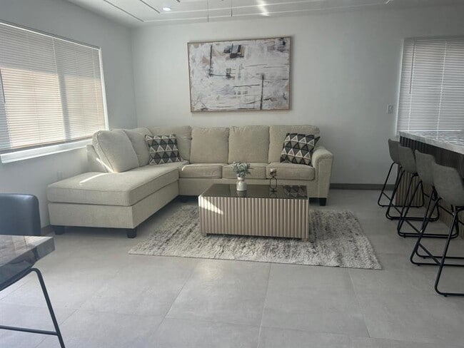 Building Photo - 217 SW 15th St