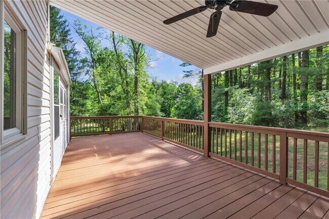 Building Photo - 116 Purvis Ln