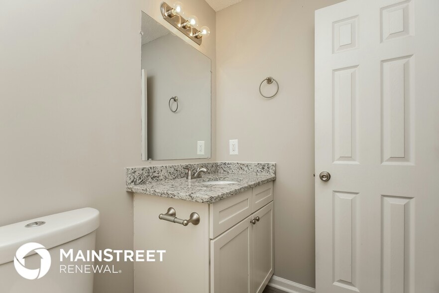 Building Photo - 5038 Hyacinth Ln