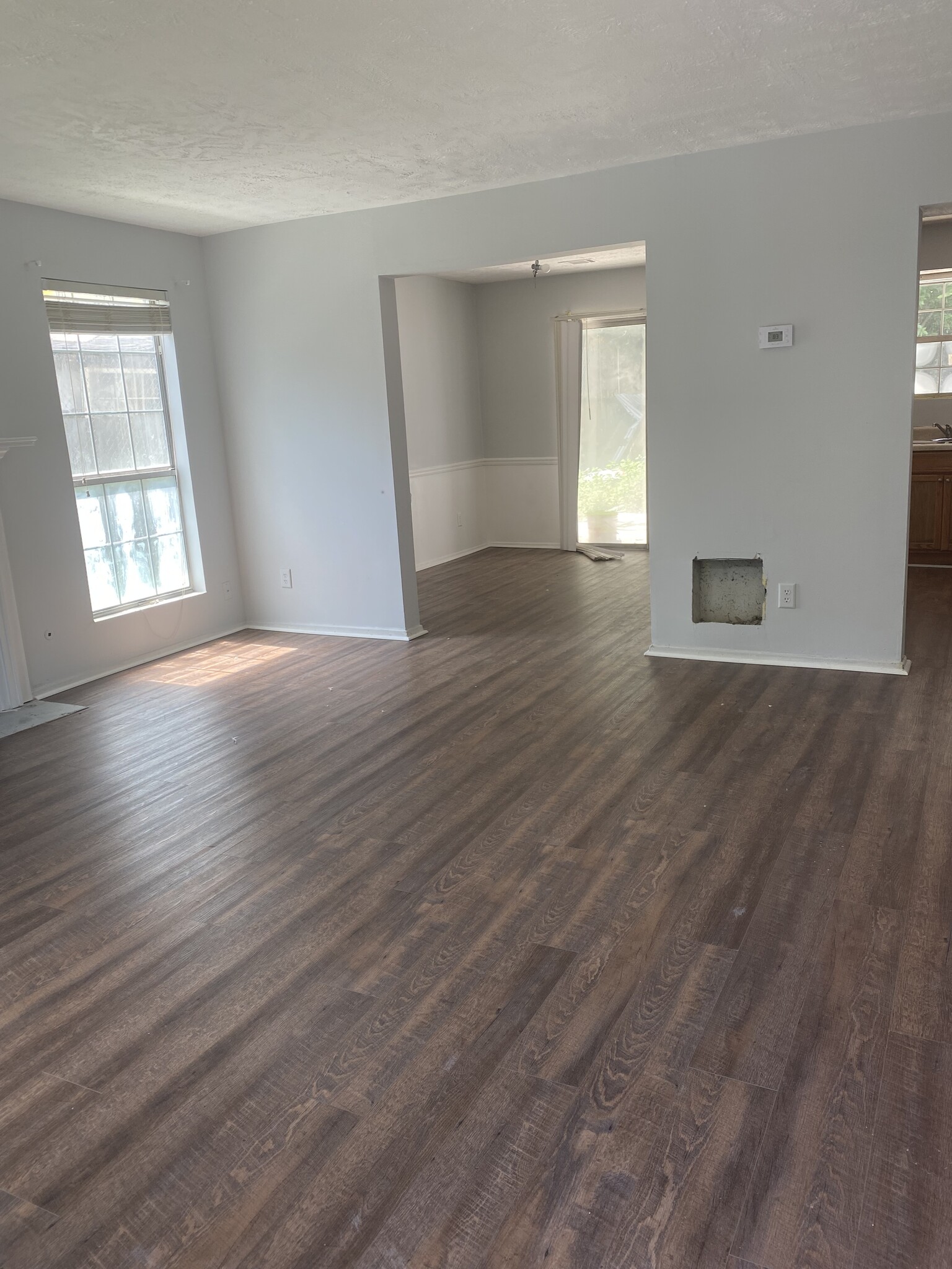 Building Photo - 3736 Jamestown Ct
