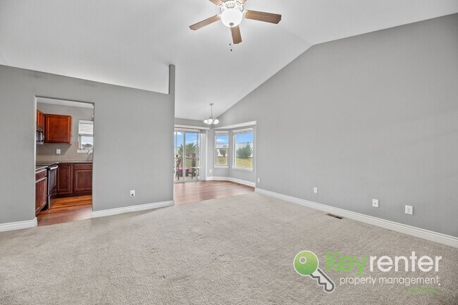 Building Photo - 2315-2317 E Coolwater St Duplex