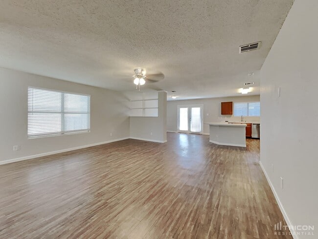 Building Photo - 9945 Sparrow Hawk Ln