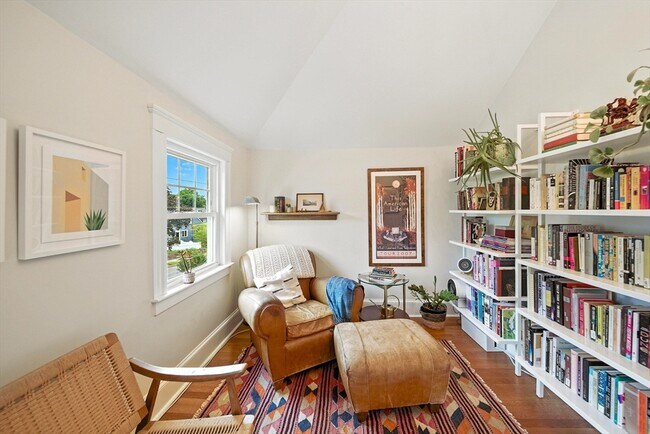 Building Photo - 34 Lynde Ave