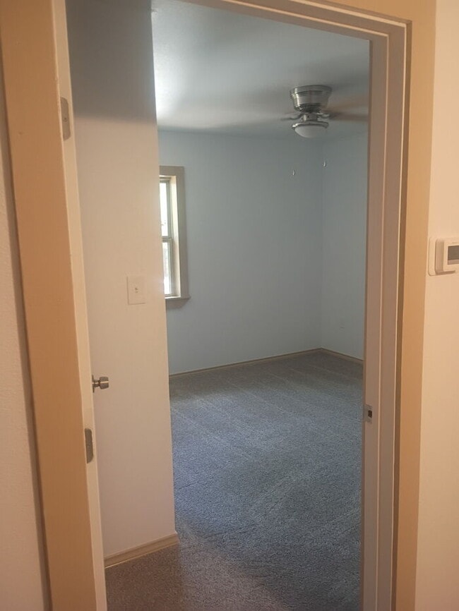 Building Photo - This one has it ALL! Rare with privacy and views! Large shed and truck/boat storage!