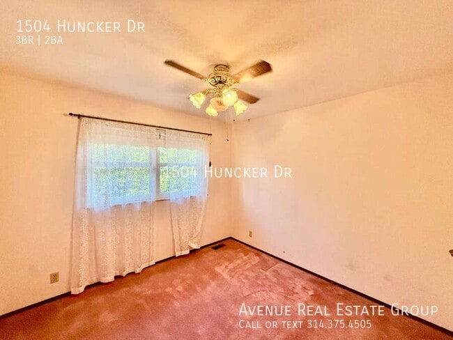 Building Photo - 1504 Huncker Dr