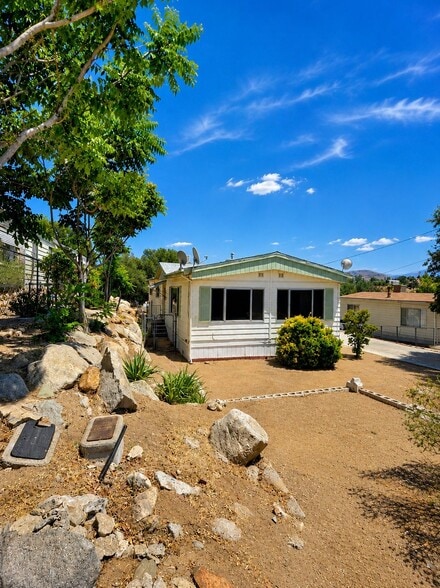 Building Photo - 36 Bristlecone Dr