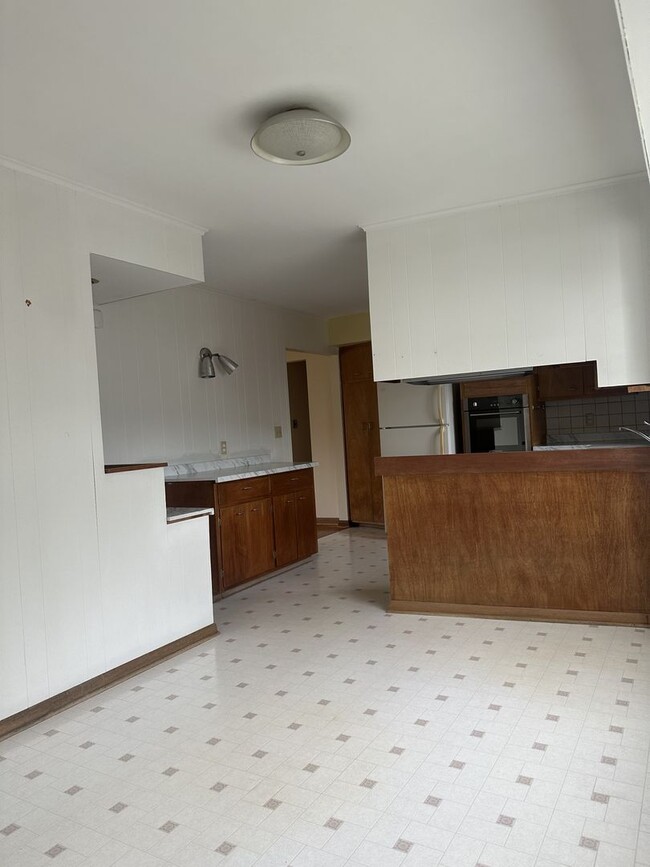 Building Photo - 3 Bed 2 Bath Home for Rent!