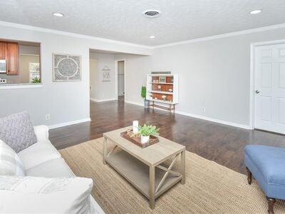 Building Photo - 4404 Greendell Rd