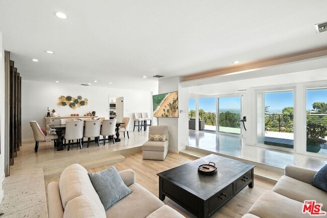 Building Photo - 14858 Round Valley Dr