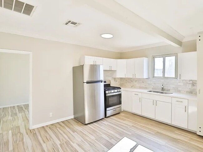 Building Photo - Nice 1 bedroom 1 bath apartment!