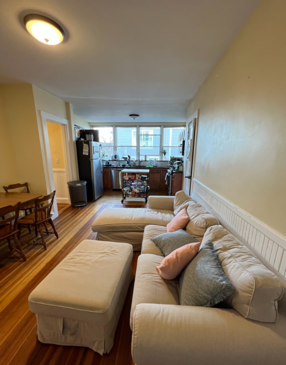 Building Photo - 330 Beacon St