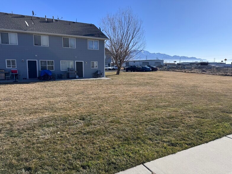 Building Photo - 2475 W 450 N