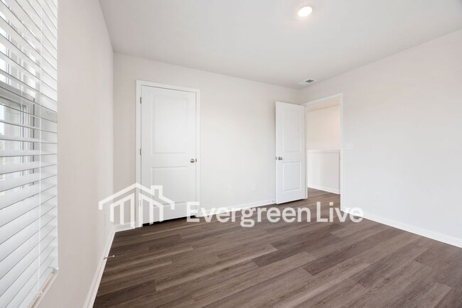 Building Photo - Coming Soon!