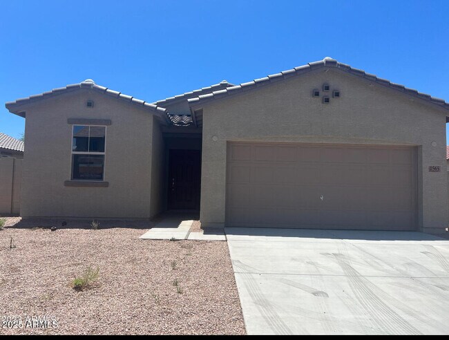Primary Photo - 1565 E Kingman Pl