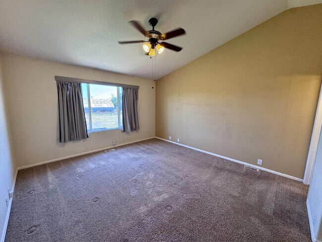 Building Photo - 11260 Jersey Way