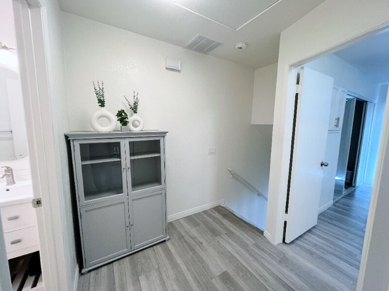 Building Photo - 1070 Grand Ave